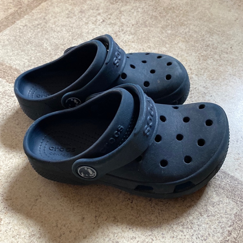 Crocs